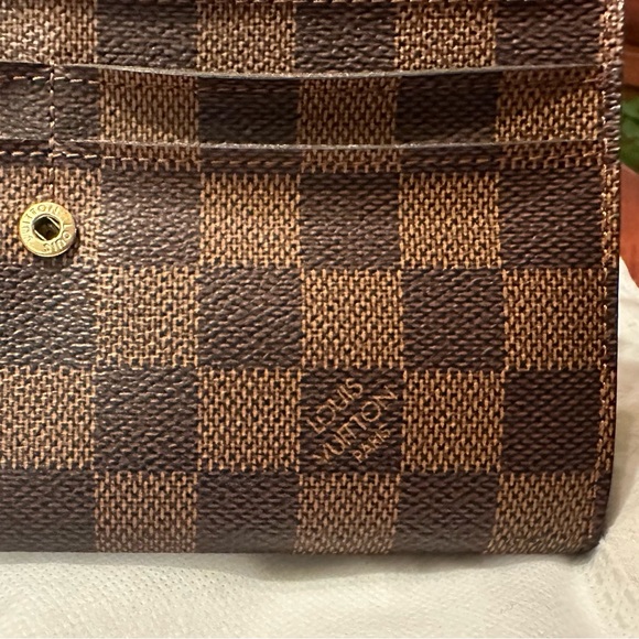 Louis Vuitton Damier wallet LV LONG WALLET LV DAMIER Excellent- see photos - Picture 8 of 16